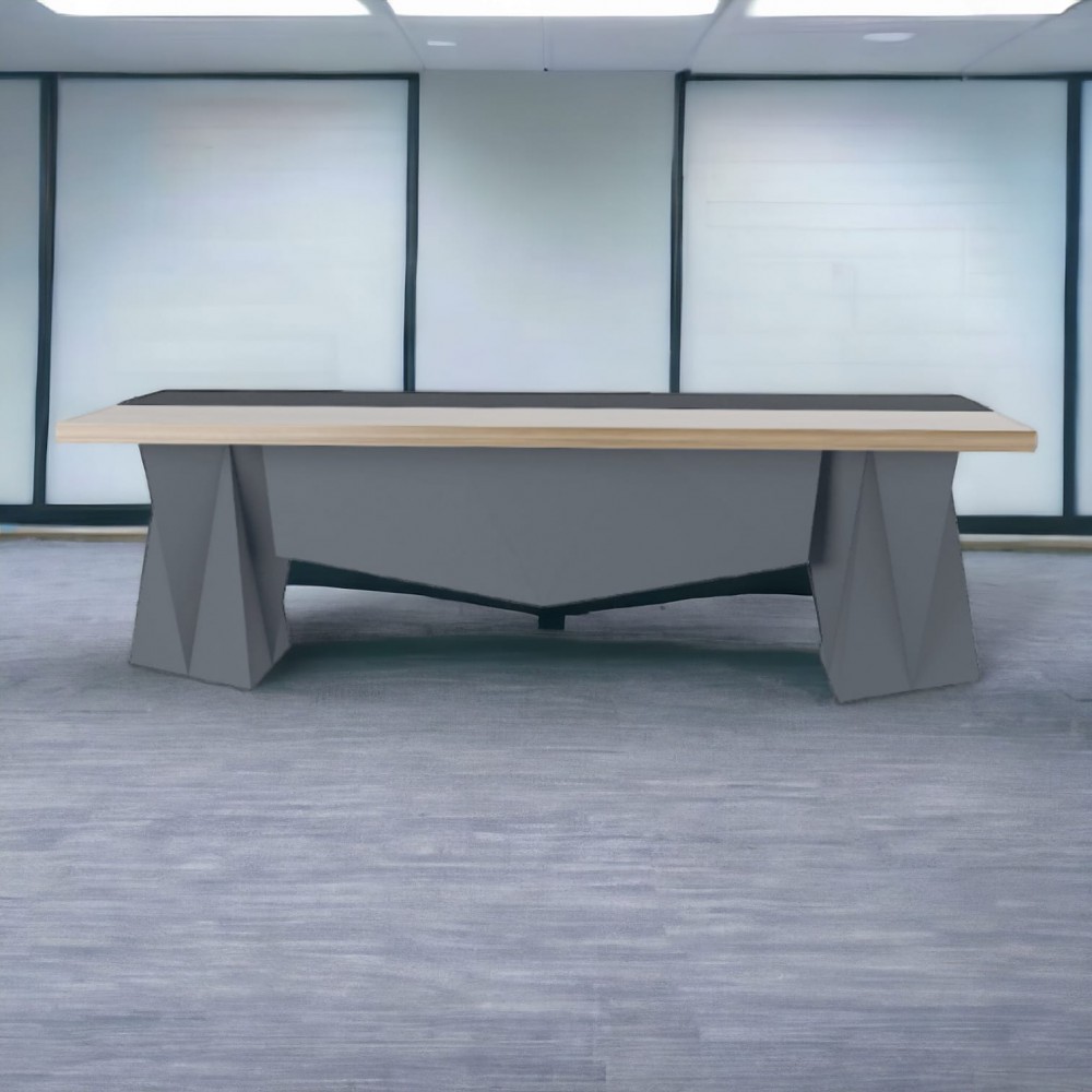 Skopje-Büroschreibtisch