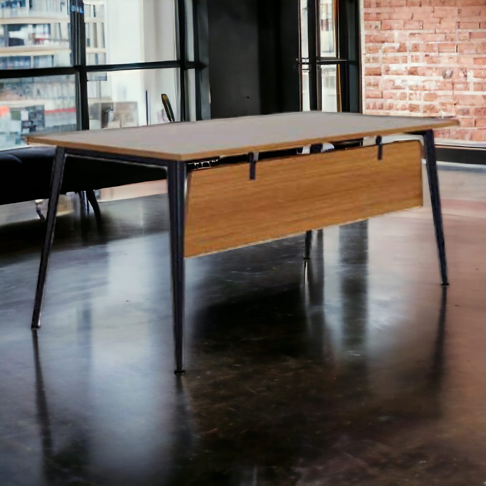 Colmer-Büroschreibtisch