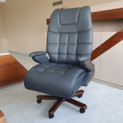  金色行政办公套装