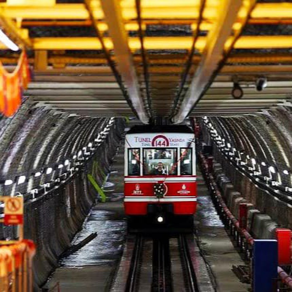 Iett - Generaldirektion Für Den Betrieb Der Elektrischen Straßenbahn Und Des Tunnels İn Istanbul