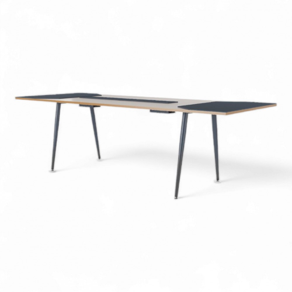 Leverkusen Besprechungstisch