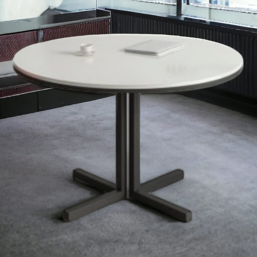 Jinja-Besprechungstisch