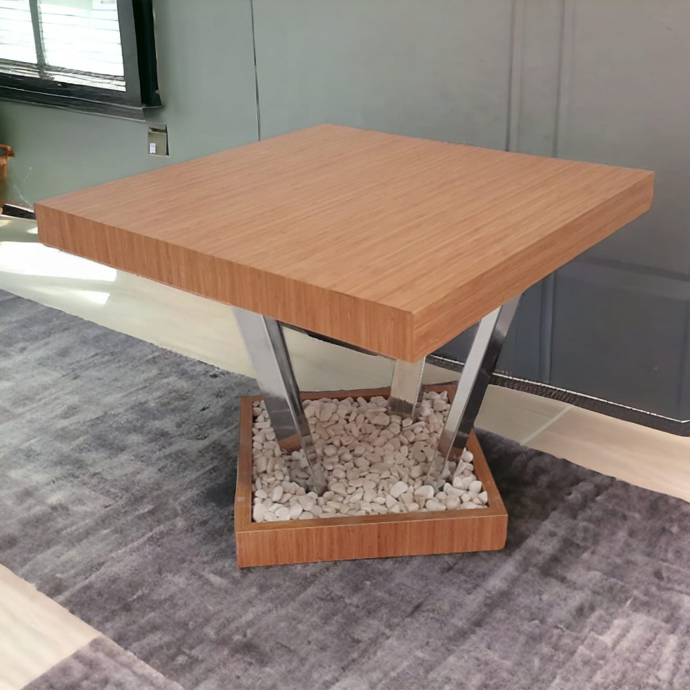 Dekorativer Couchtisch aus Naturstein