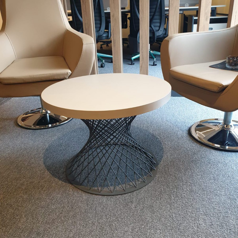 Eiffel-Büro-Couchtisch mit Vorderfront