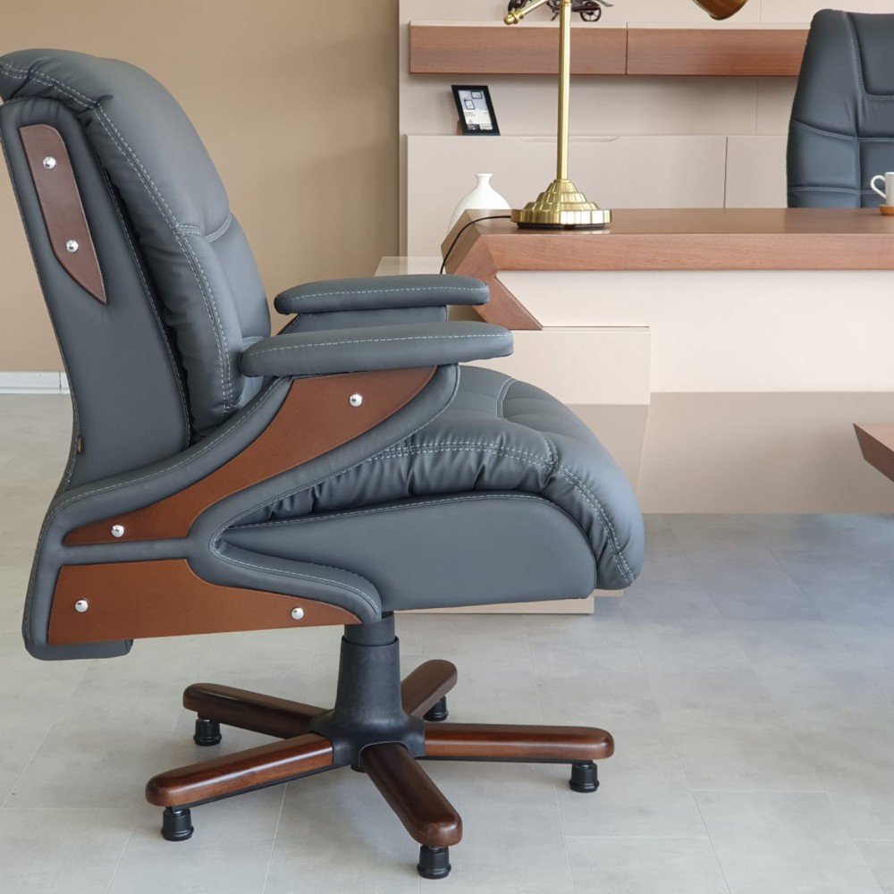  金色行政办公套装