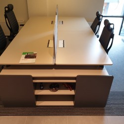 Katar Für Vier Person Schreibtisch Workstation
