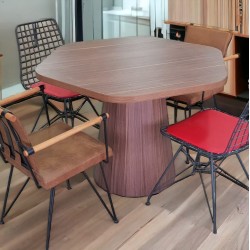 اجتماع مستدير الساق الخشبية المدببة