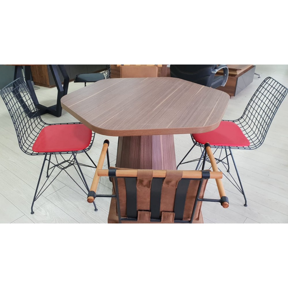 اجتماع مستدير الساق الخشبية المدببة