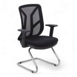 Lova  Guest Chair