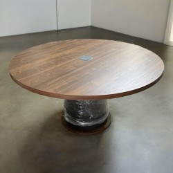 Runder Bürotisch