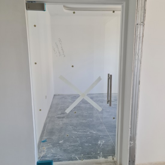 Trennwandsysteme für Glastüren Trennwandsysteme für Glastüren