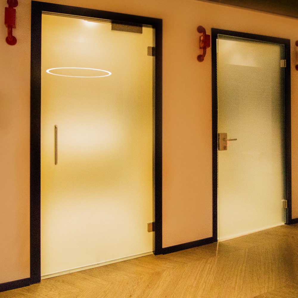 Glastür-Trennwandsysteme