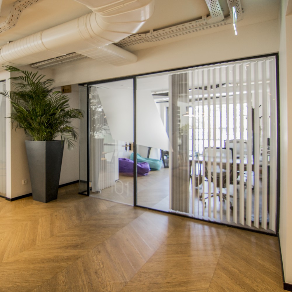 Системи Офісних Перегородок Skywall