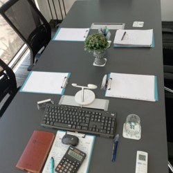 طاولة اجتماعات ديربان