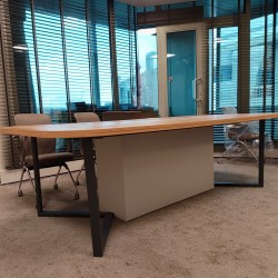 Cape Town Toplantı Masası