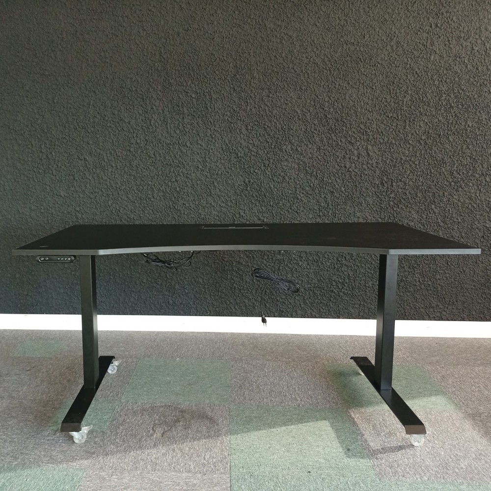 IOM Schreibtisch mit motorisiertem, höhenverstellbarem Rad