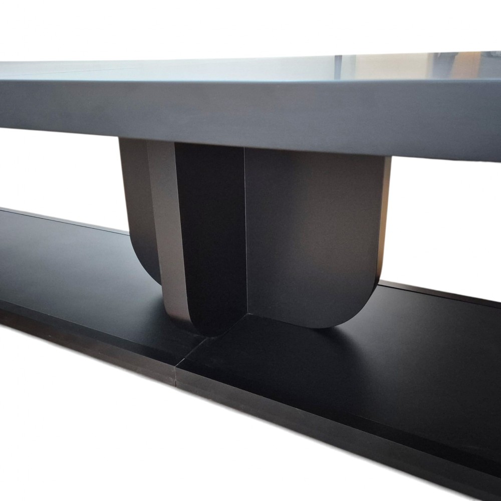 Großer, Schwarz Lackierter Besprechungstisch Für 20 Personen