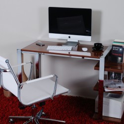Este Desk (Count Regal İst Ein Stück)