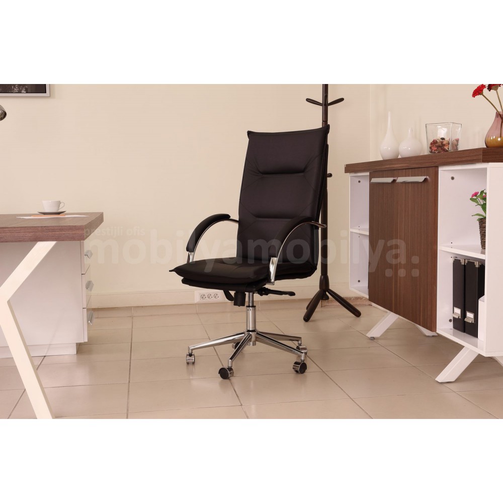 Canberra Executive Teams Victory Walnut