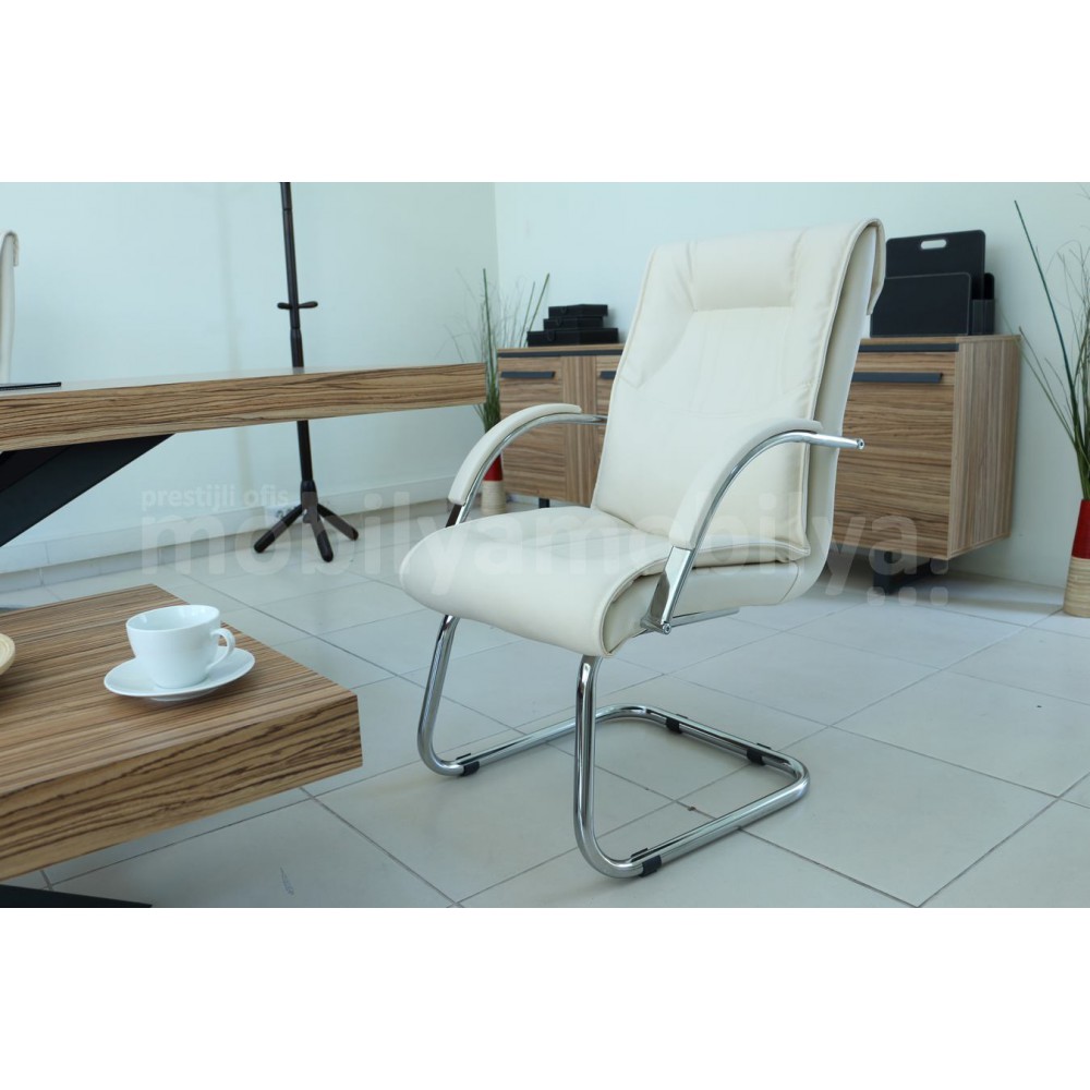 Lexus Executive Office-Team