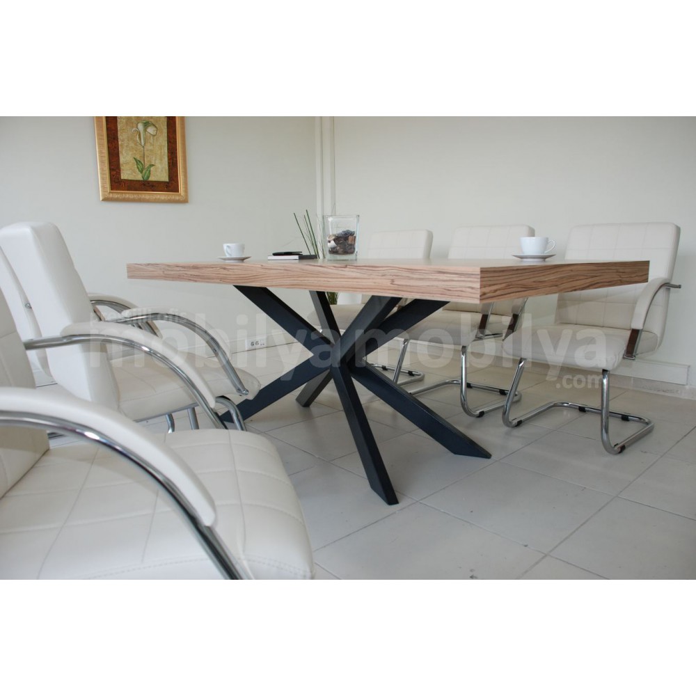 Lexus Besprechungstisch